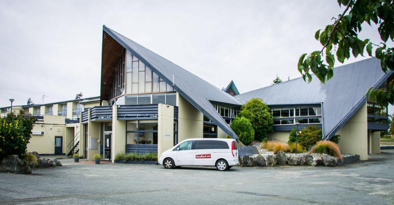 Fiordland Hotel Те Анау Екстериор снимка